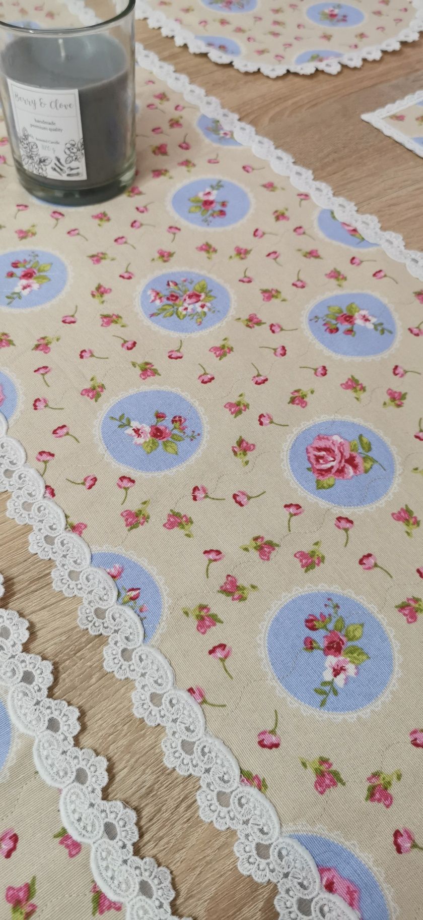 Seturi de masa deosebite,unice,handmade 4-6 persoane