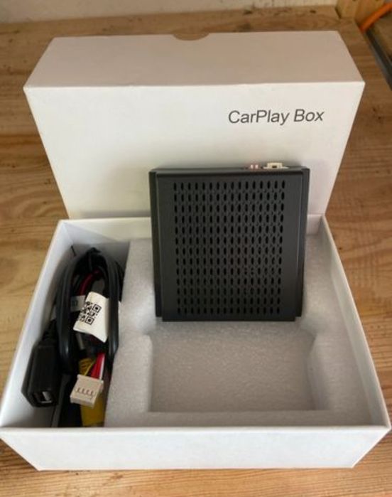 Carplay box Mercedes