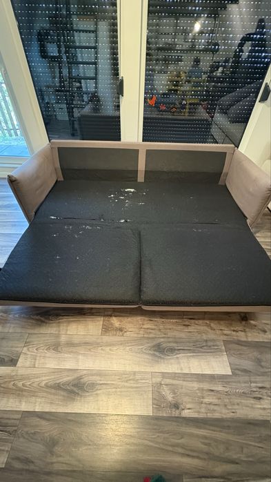 Vand canapea extensibila 3 persoane