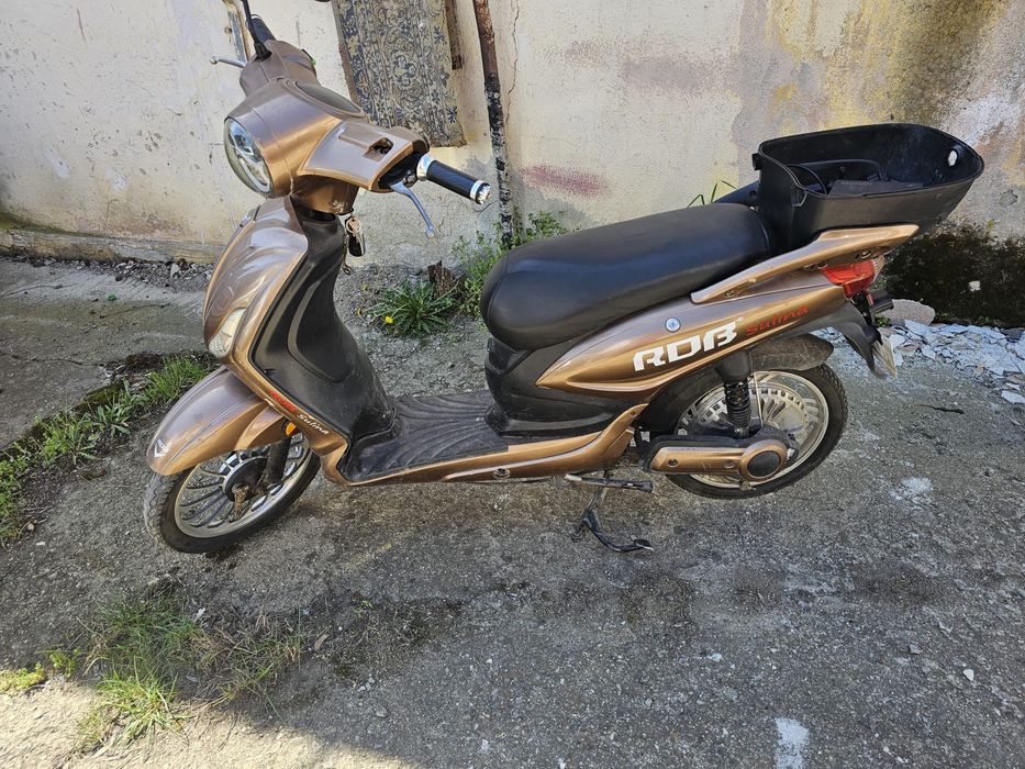 vând scuter electric RDB sulina
