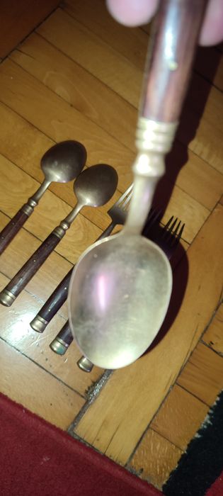 3 linguri bronz+3 furculite bronz-50 lei toate