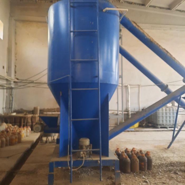 Ем аралаштиргич. Смеситель кормов