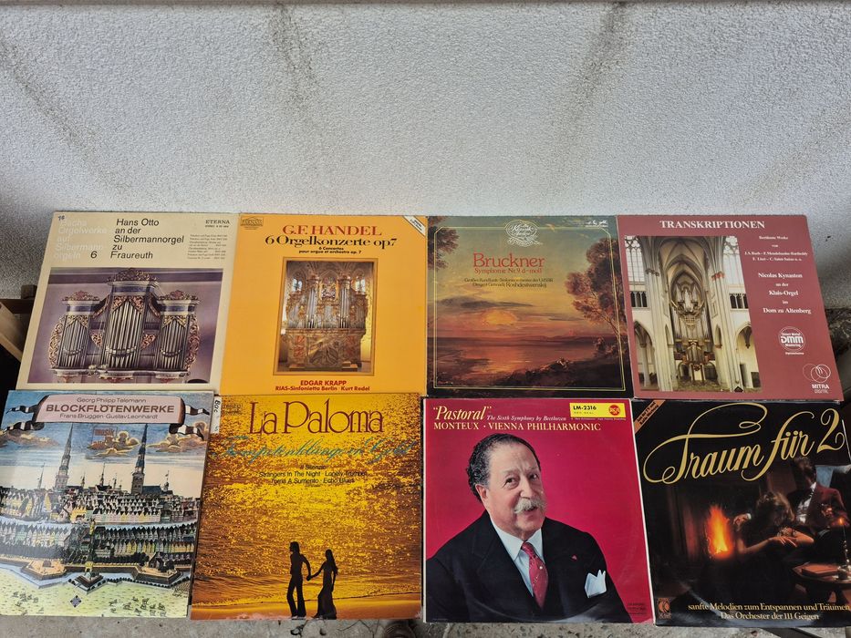 Vând 150LP Discuri Vinil colectie muzica clasica compozitori celebrii