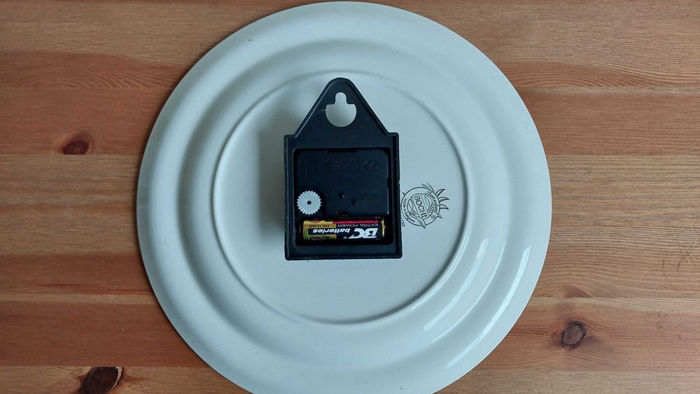 Порцеланов часовник-чиния №4