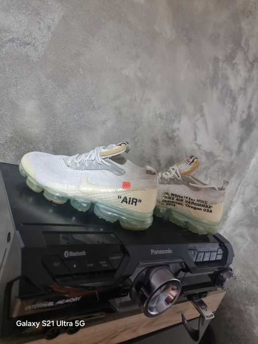 Vând Nike vapormax off White