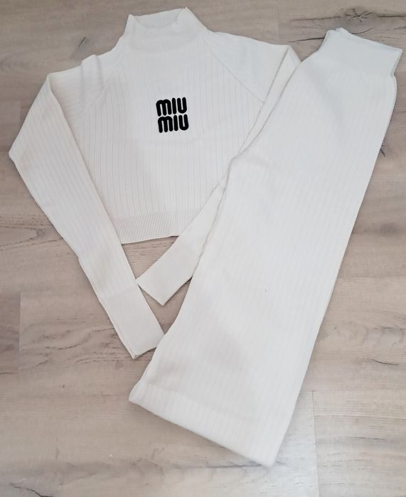 Дамски Екипи на супер цени!