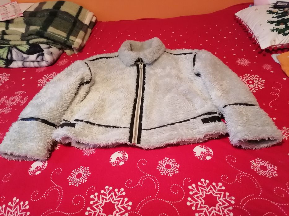 Haină damă (mărimea L)