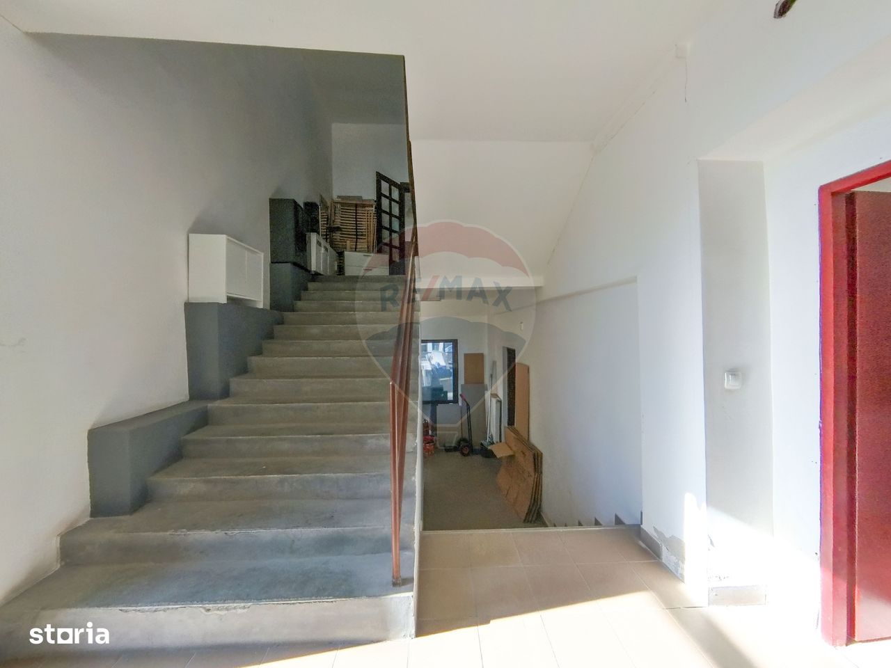 de vanzare spațiu comercial + casa in statiunea Buzias