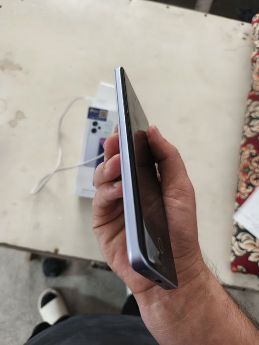 Redmi note 13pro+ 8 256 sotiladi