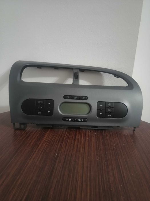 Radio cd seat leon si panou climatic in stare buna de funcționare
