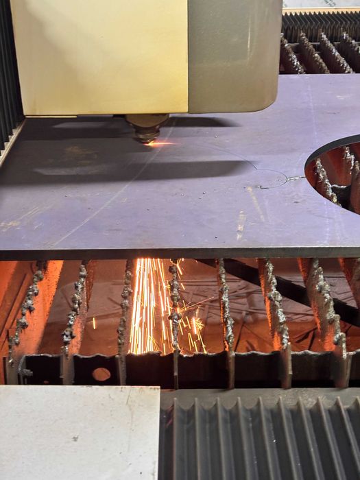 Servicii Debitare laser tabla sau teava roluire tabla ,indoire Abkant