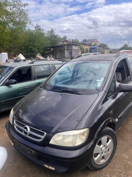 Опел Зафира 2.2 дизел 2005 година за части