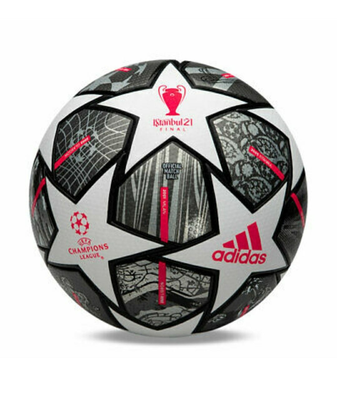 Футбольный мяч Adidas.