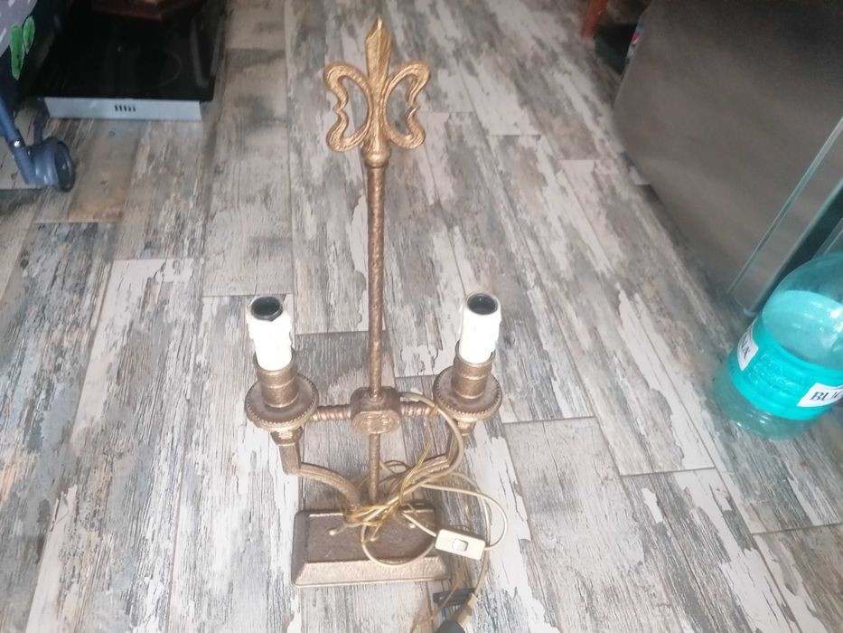 Veioza vintage din fier