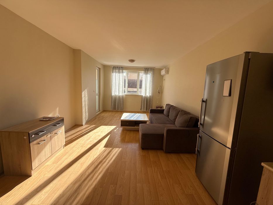 Двустаен апартамент под навм