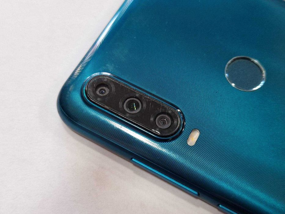 Смартфон A1 Alpha 20