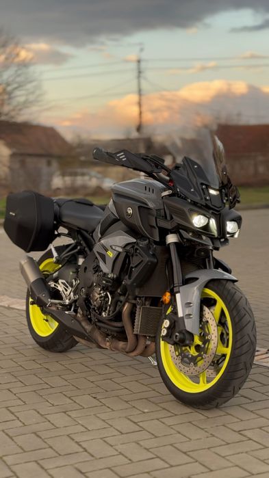 Yamaha MT10 Touring Edition