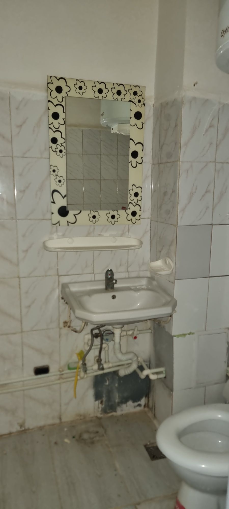 Închiriez garsoniera Nemobilata termen lung în Mangalia