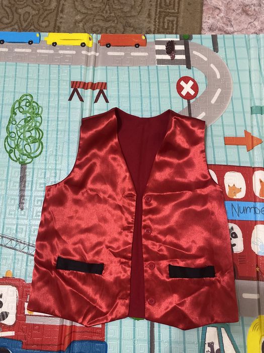 Жакеты разные для школьников от 1 до 4 го класса