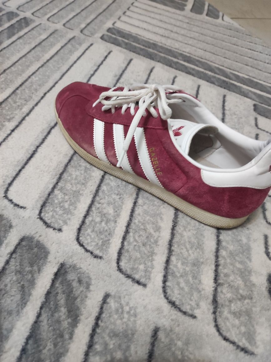 Адидас gazelle в хубаво състояние