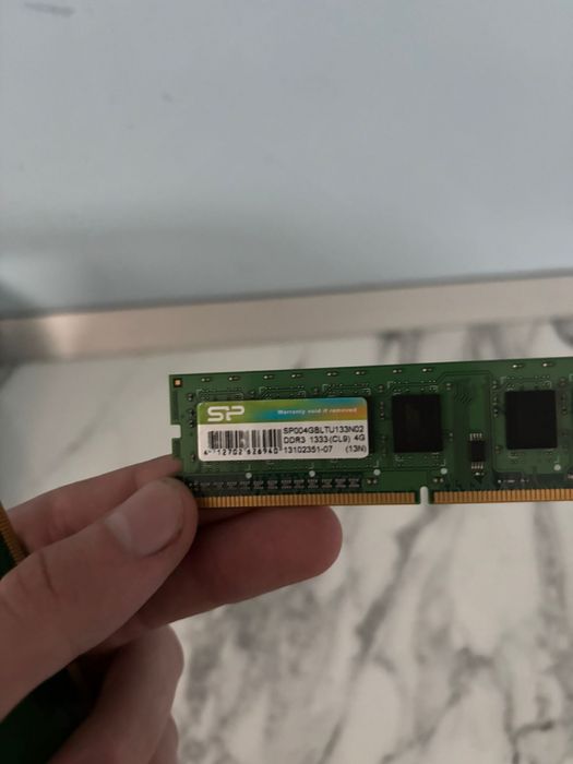 Озу DDR 3 плашки по 4 гб