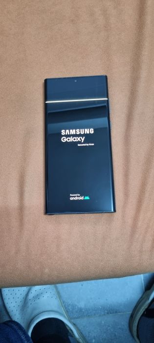 Продавам Самсунг  S22 ultra