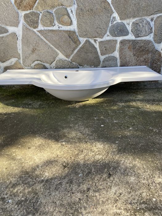 Мивки .Тоалетна чиния и казанчета.Моноблок.