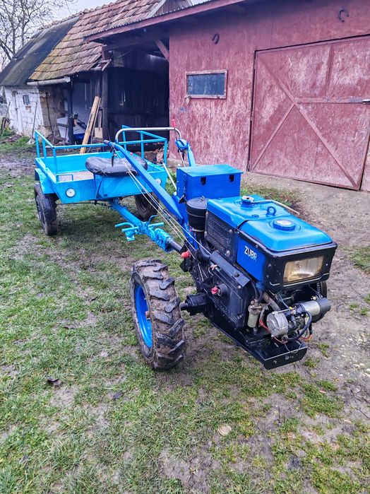 Motocultor Zubr 12 cp