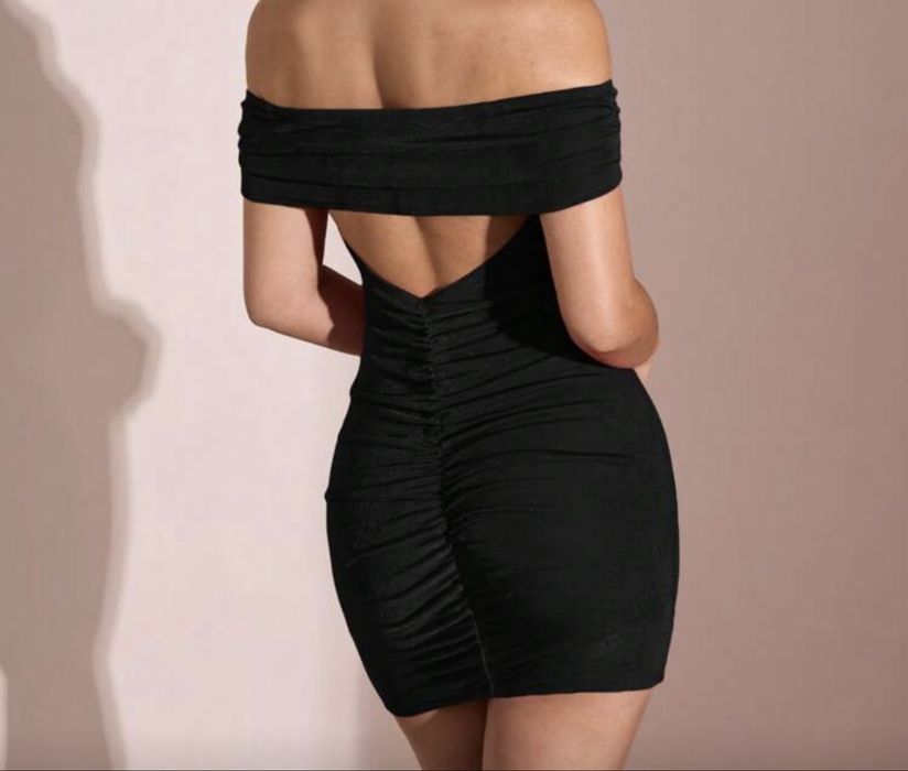 Чисто нови рокли – не са носени нито веднъж!