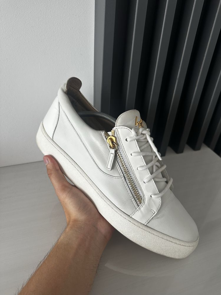 Giuseppe Zanotti low white&gold