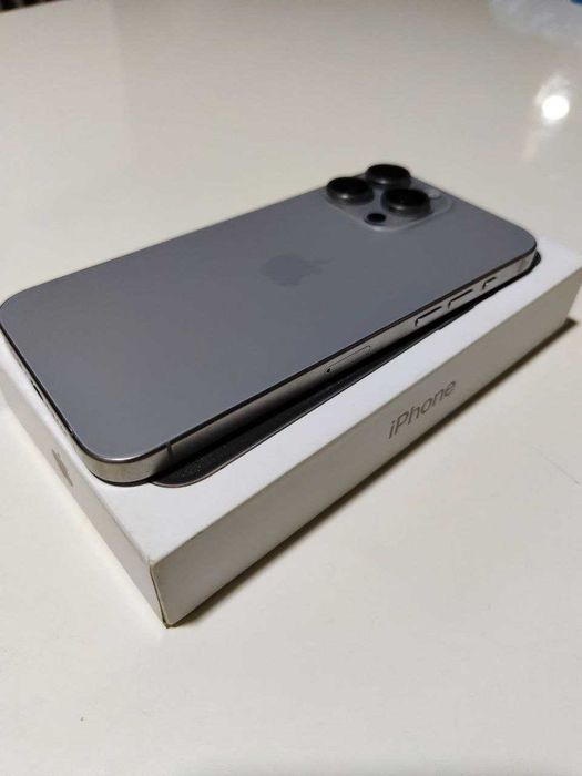 iPhone 15 Pro Max  1 TB  идеальное состояние , как новый