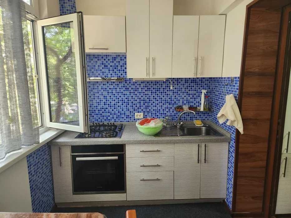 L8! Сдаётся в аренду 2-ком на  Ц-5 Алайский Рынок