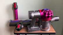Вертикальный пылесос  Dyson