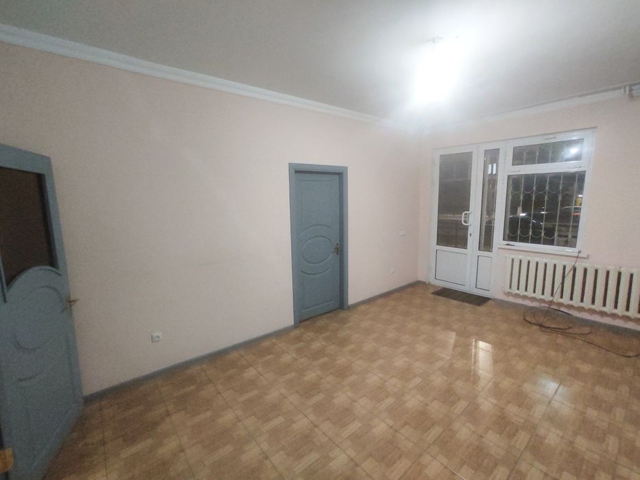 Вдоль дороги под офис и другое, Чиланзар 3 квартал