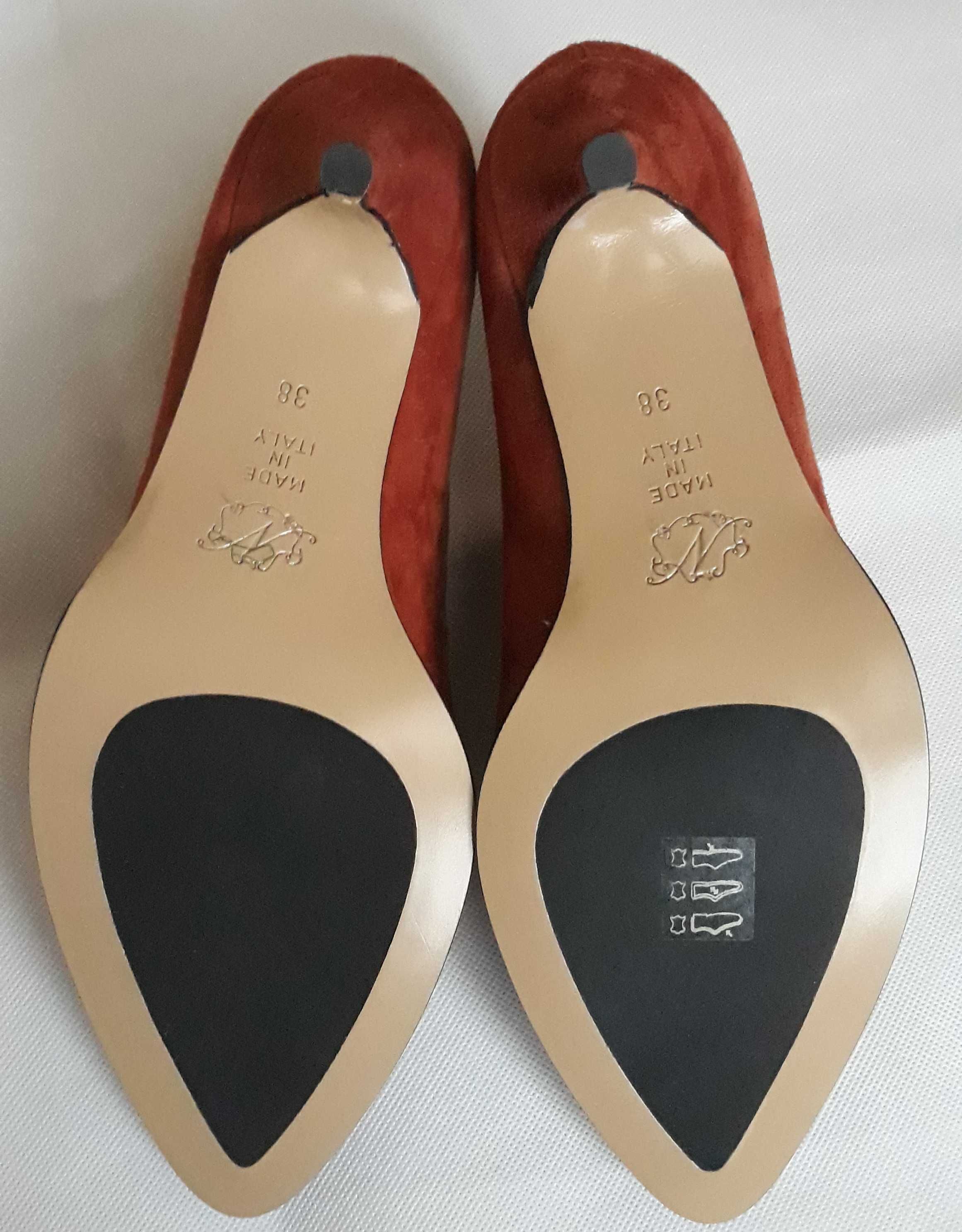 Дамски обувки Lenora от естествен велур стелка 24 см.