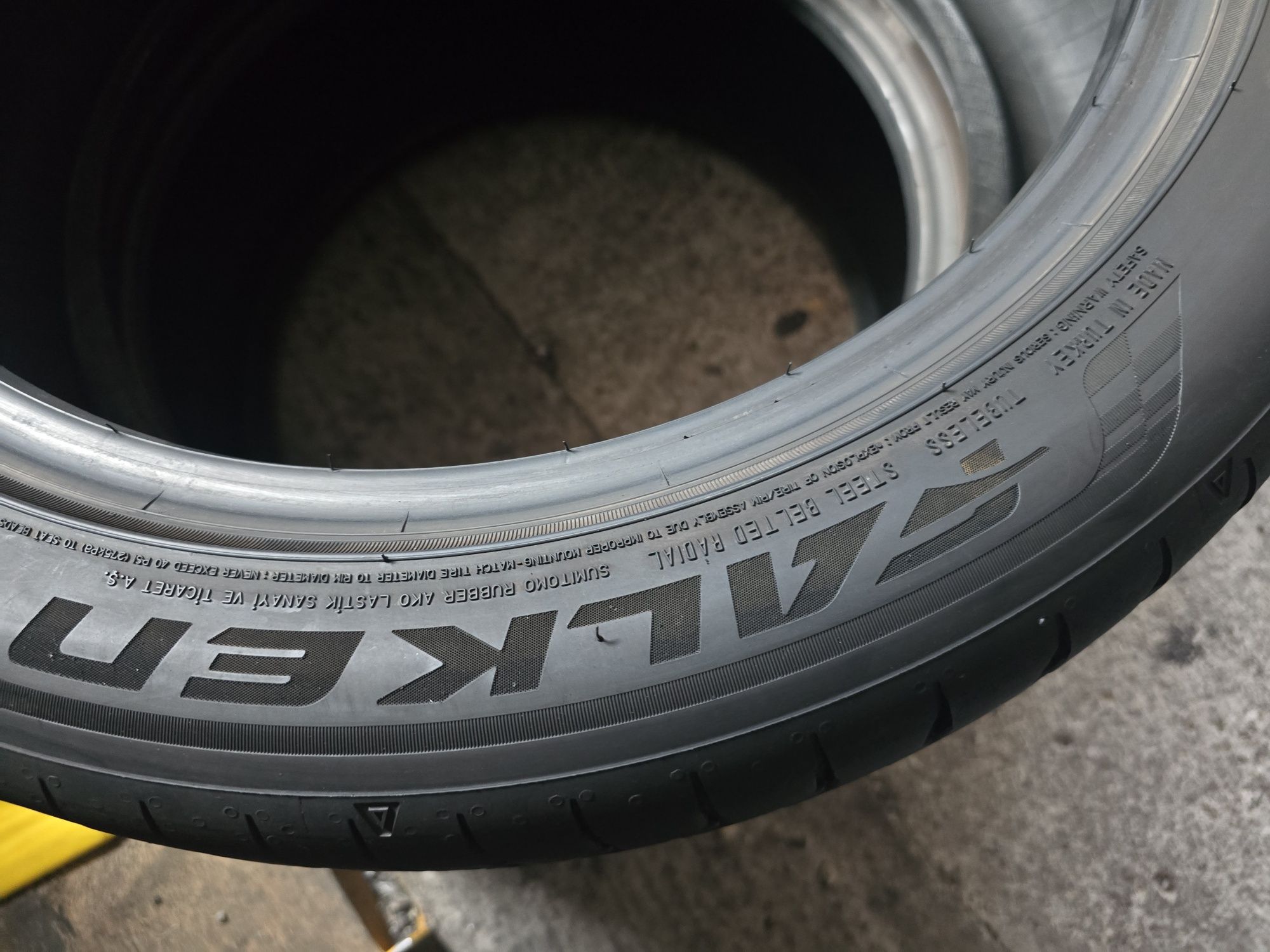 Falken 235/45 R18 98Y vară