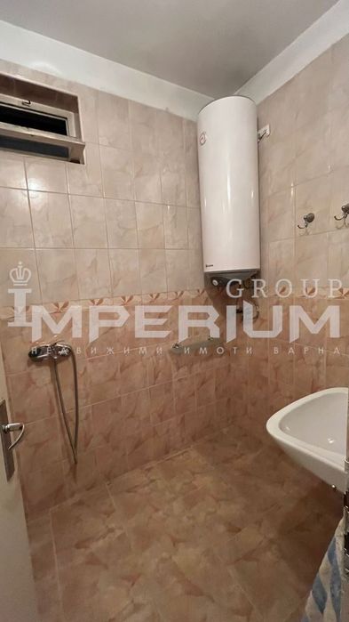 Многостаен 110кв.м апартамент под наем в района на Окръжна болница, г