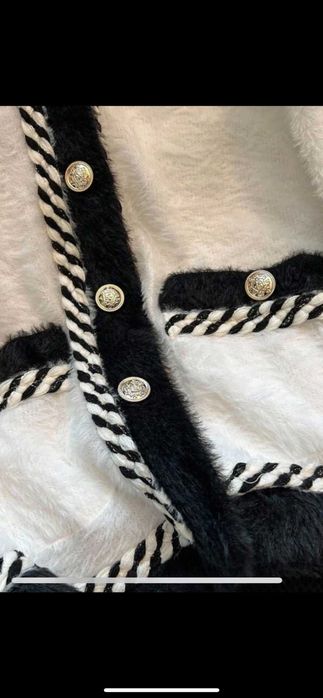 Нова жилетка черно и бяло