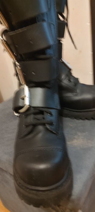 Bocanci Metalshop 36