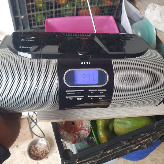 Radio cd  AEG mp3 stick