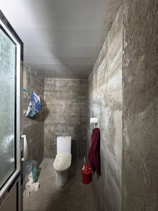 8 сотих ховли сотилади. 4 хонали