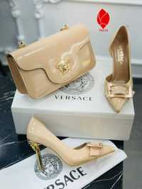 Set versace pantofi si geanta
36-41 330 lei
Geanta 280 lei
Set 510 lei