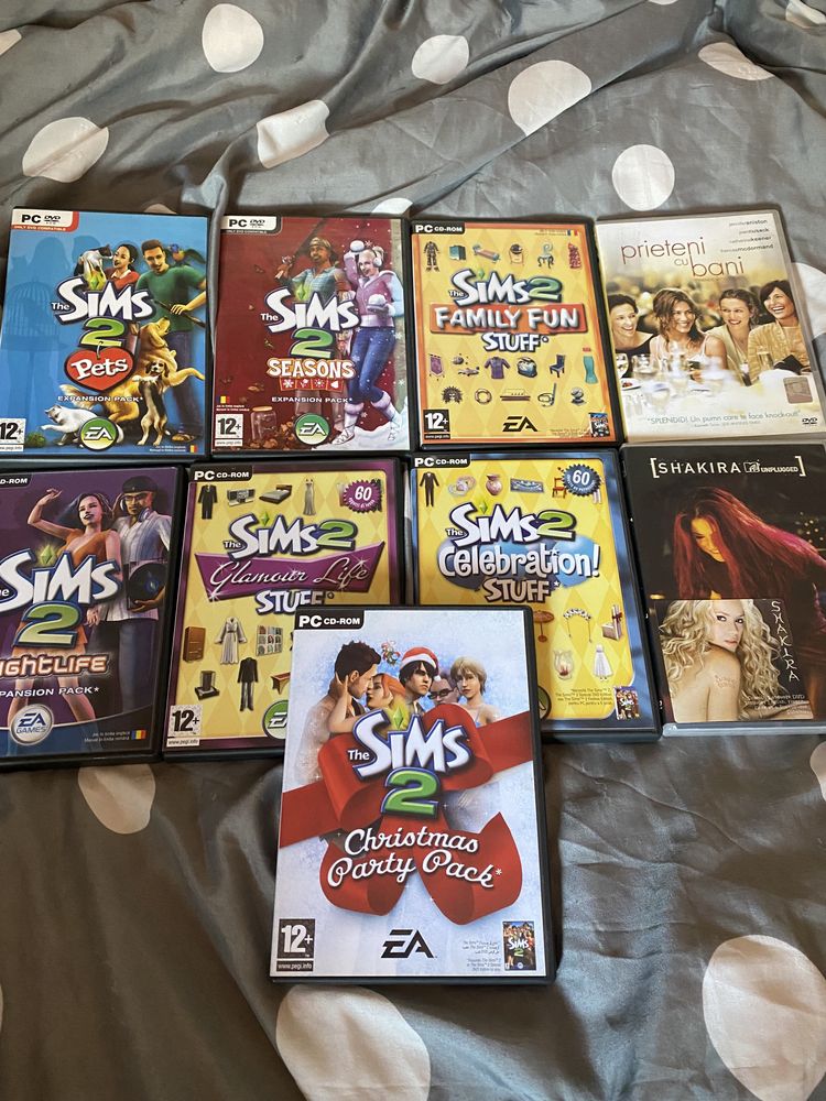 Vând jocuri CD The Sims de colecție! 10 lei bucata