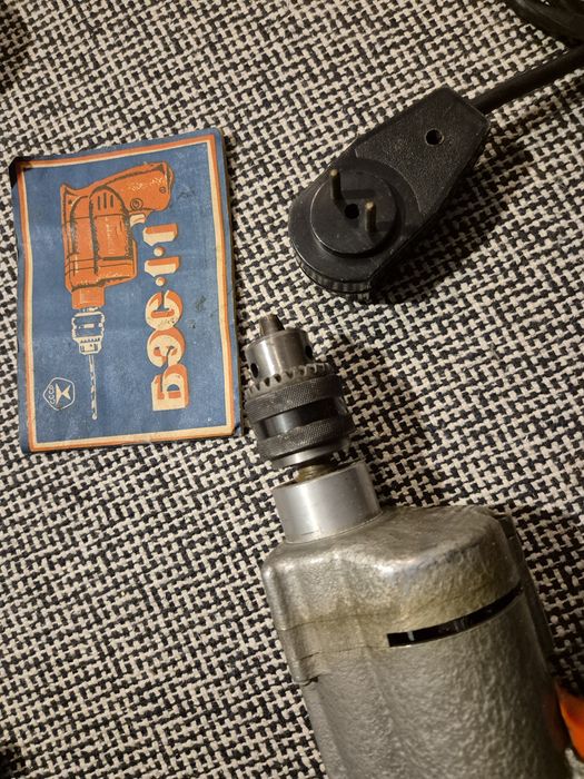 Set de bormasina complet BES-11