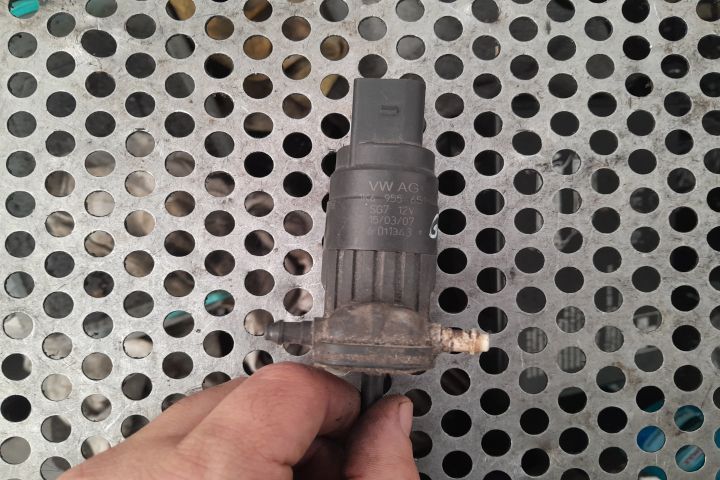 Pompita lichid spalator faruri 1T0955651 Audi A4 B7 [2004 - 2008] Ava