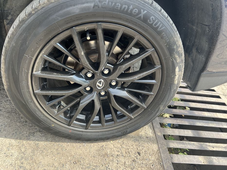 Диски черные R18 для Lexus Toyota