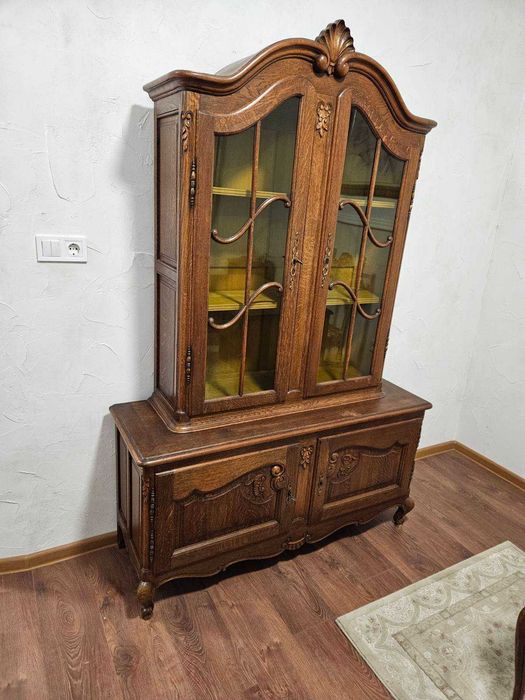 Ретро античен шкаф