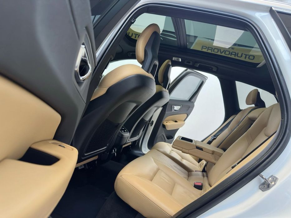 Volvo XC-60 2018-Inscription 4X4-Gps Navi-Faruri Led-Cash\Rate\Leasing
