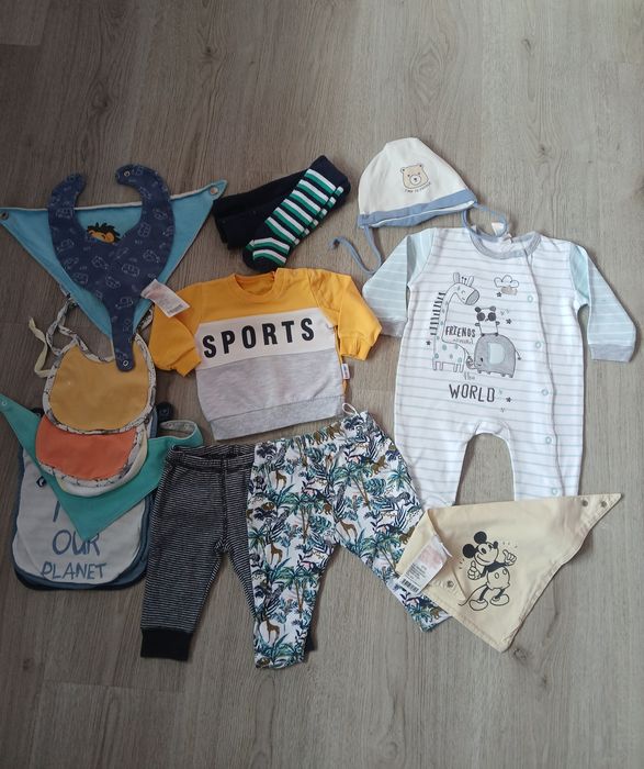 Лот бебешки дрехи 0-3 месеца