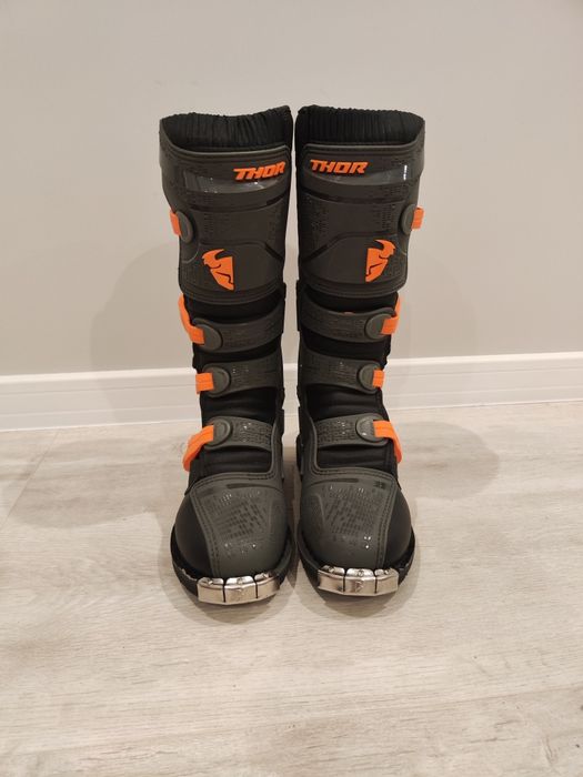 Кросови ботуши THOR 42 номер